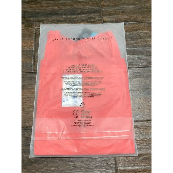 Fourlaps Surge Tank Coral‎ S Women's Racerback Athletic Top NWT Workout - Picture 6 of 6